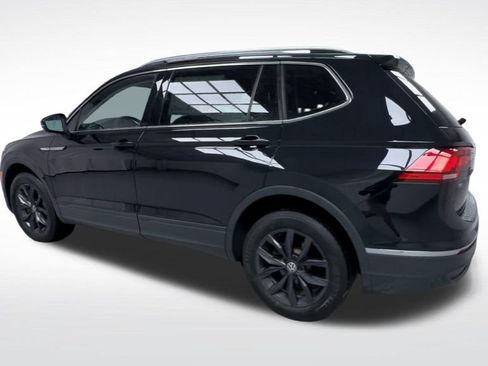 Used 2024 Volkswagen Tiguan SE w/ Panoramic Sunroof Package AWD/4WD image 22