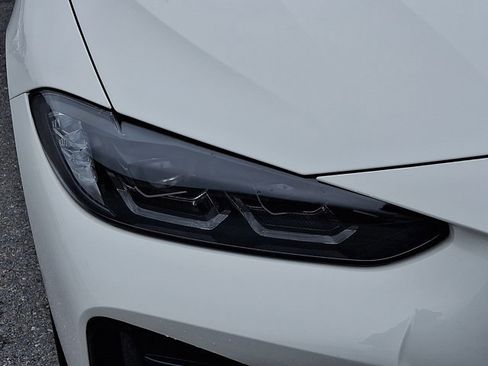 Certified 2022 BMW 430i xDrive Coupe w/ M Sport Package AWD/4WD image 9