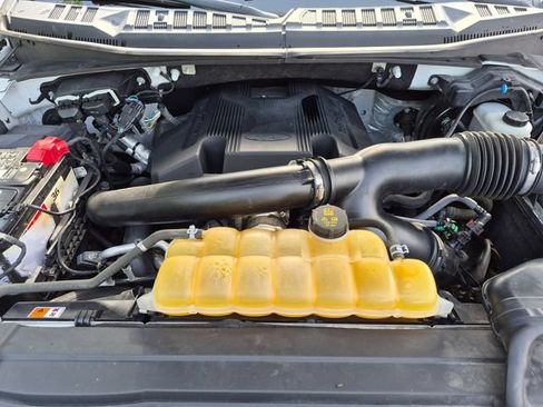 Used 2018 Ford F150 XLT w/ Equipment Group 302A Luxury AWD/4WD image 23