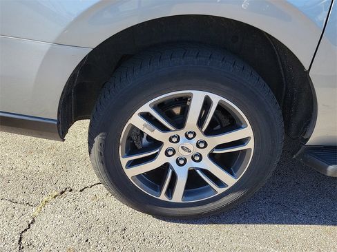 Used 2024 Ford Expedition Max Limited image 7