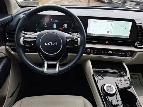 Certified 2023 Kia Sportage EX image 11