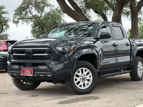 Certified 2024 Toyota Tacoma SR5 AWD/4WD image 41