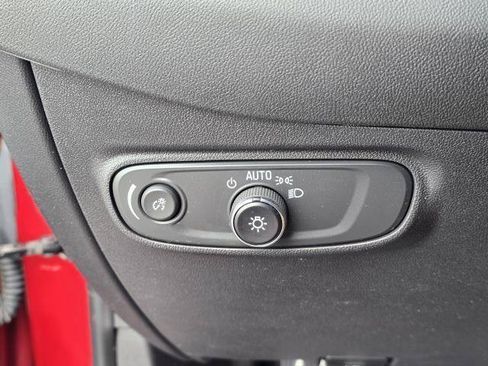 Used 2024 Chevrolet Equinox LT w/ LPO, Floor Liner Package FWD image 16