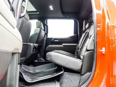 Used 2025 Chevrolet Silverado 1500 ZR2 w/ Technology Package image 43