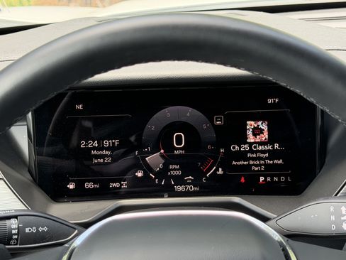 Used 2025 GMC Acadia Elevation AWD/4WD image 38
