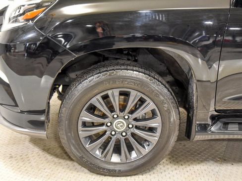 Used 2020 Lexus GX 460 Luxury w/ Luxury Sport Package image 12