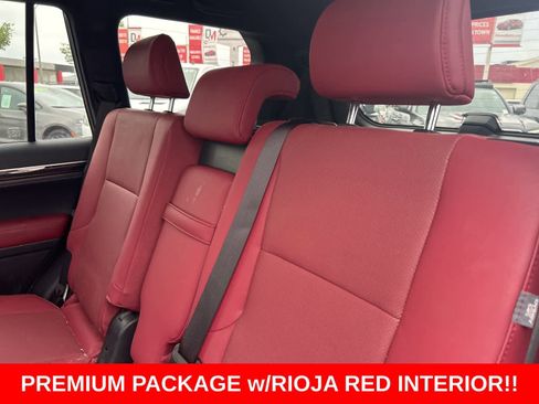 Used 2023 Lexus GX 460 Premium w/ Premium Package image 24