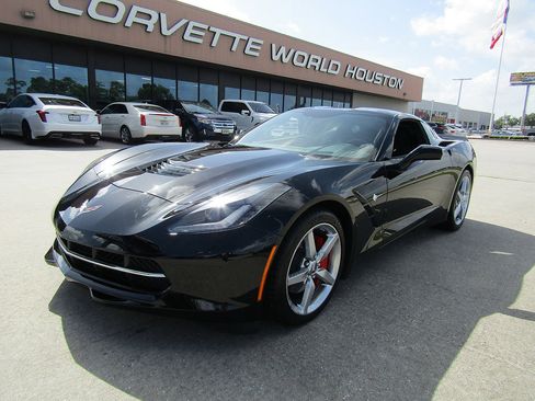 Used 2014 Chevrolet Corvette Stingray Coupe w/ 2LT Preferred Equipment Group RWD image 1