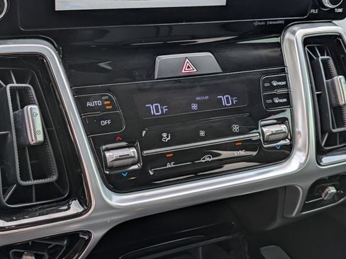 Used 2022 Kia Sorento SX AWD/4WD image 8