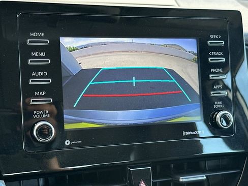 Used 2021 Toyota Camry SE FWD image 19