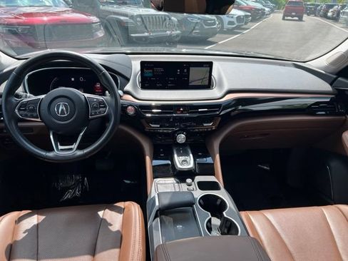 Used 2023 Acura MDX SH-AWD w/ Technology Package image 25