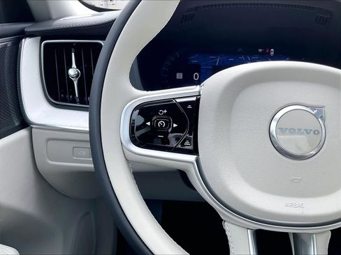 New 2026 Volvo XC60 T8 Ultra w/ Protection Package Premier image 17