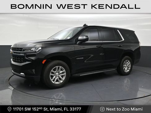 Used 2024 Chevrolet Tahoe LS RWD image 1