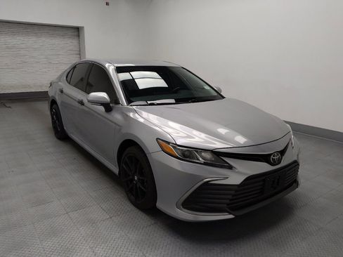 Used 2022 Toyota Camry LE w/ Cold Weather Package image 13
