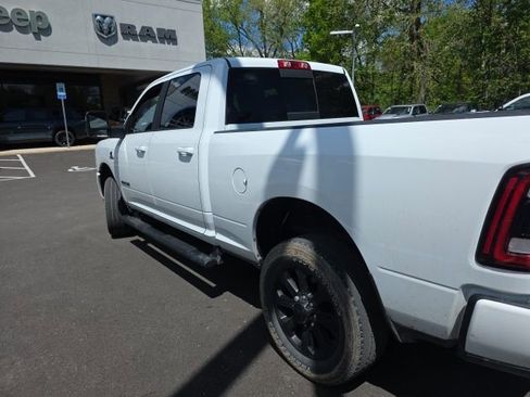 Used 2024 RAM 2500 Laramie w/ Night Edition AWD/4WD image 9