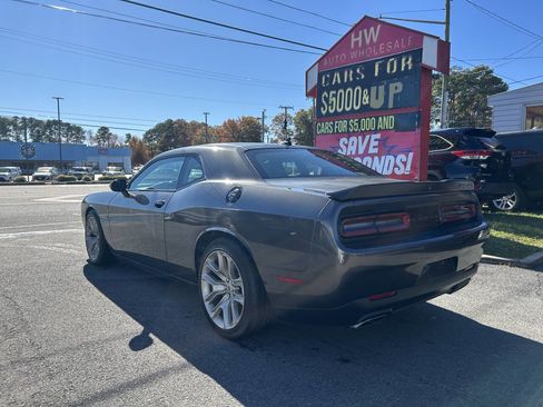 Used 2020 Dodge Challenger R/T image 6