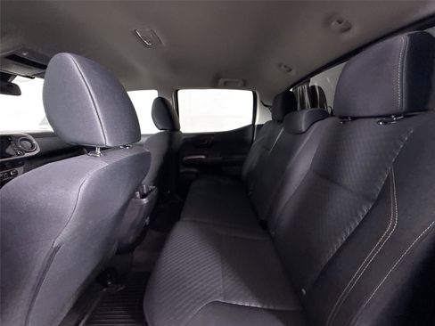 Certified 2023 Toyota Tacoma 4x4 Double Cab image 28