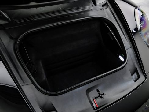 Used 2022 Porsche 911 Turbo S image 94