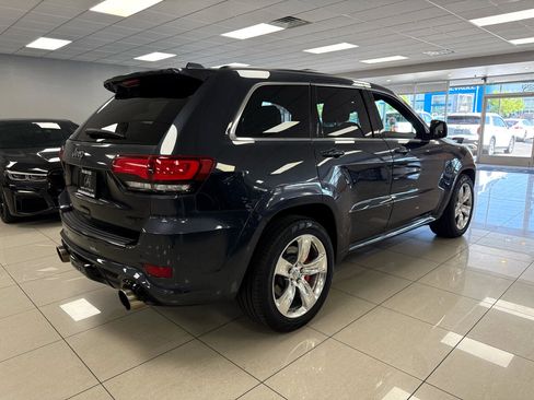 Used 2014 Jeep Grand Cherokee SRT image 2