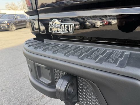 Used 2025 GMC Sierra 2500 AT4X w/ AT4X AEV Edition image 25