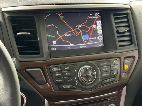 Used 2018 Nissan Pathfinder Platinum image 26