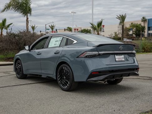 New 2026 Nissan Sentra SR w/ Floor Mat Package image 6
