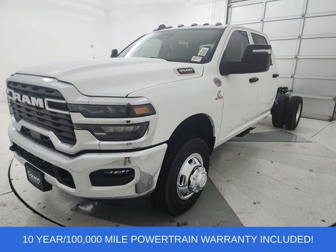 New 2026 RAM 3500 Tradesman w/ Chrome Appearance Group A AWD/4WD image 4