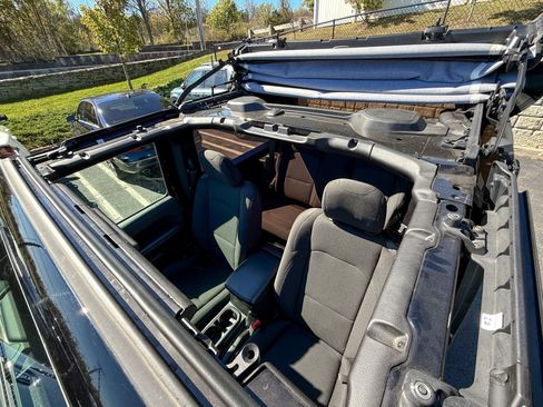 Used 2018 Jeep Wrangler Sport S image 30