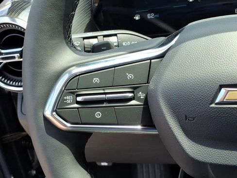 New 2026 Chevrolet Equinox LT w/ Convenience Package II FWD image 16
