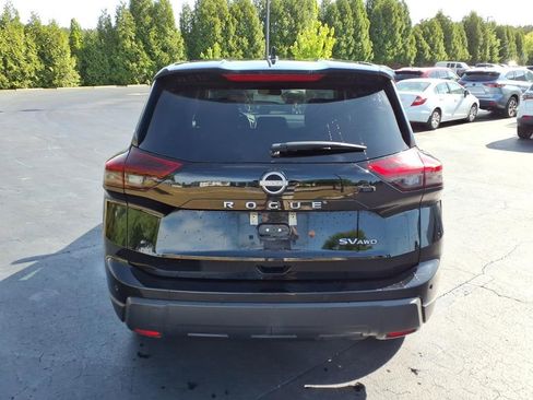 Used 2024 Nissan Rogue SV AWD/4WD image 4
