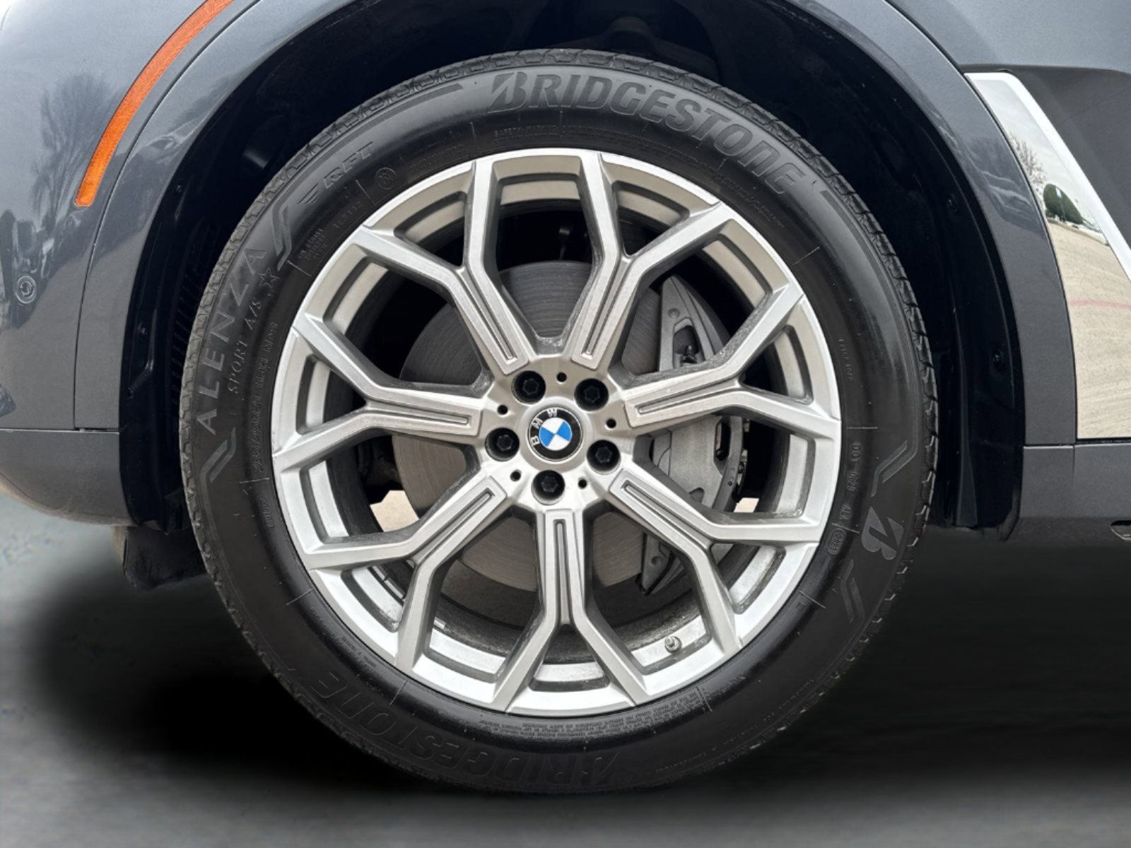 Used 2020 BMW X7 xDrive50i w/ Cold Weather Package AWD/4WD image 26