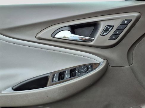 Used 2019 Chevrolet Malibu Premier w/ Sun and Wheel Package image 29