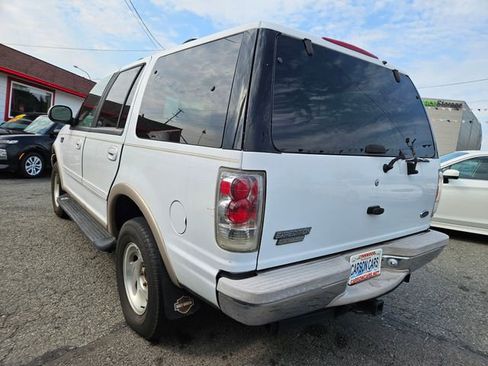 Used 1999 Ford Expedition XLT image 5