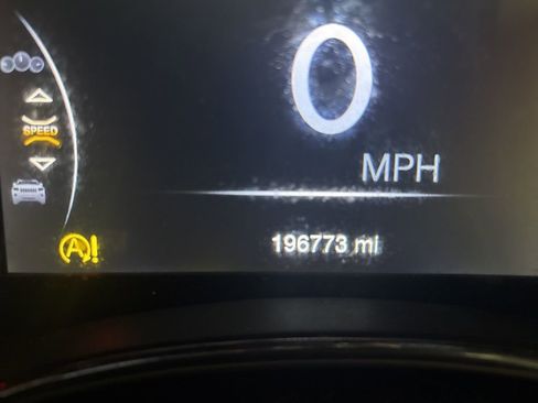 Used 2016 Jeep Grand Cherokee Limited image 13