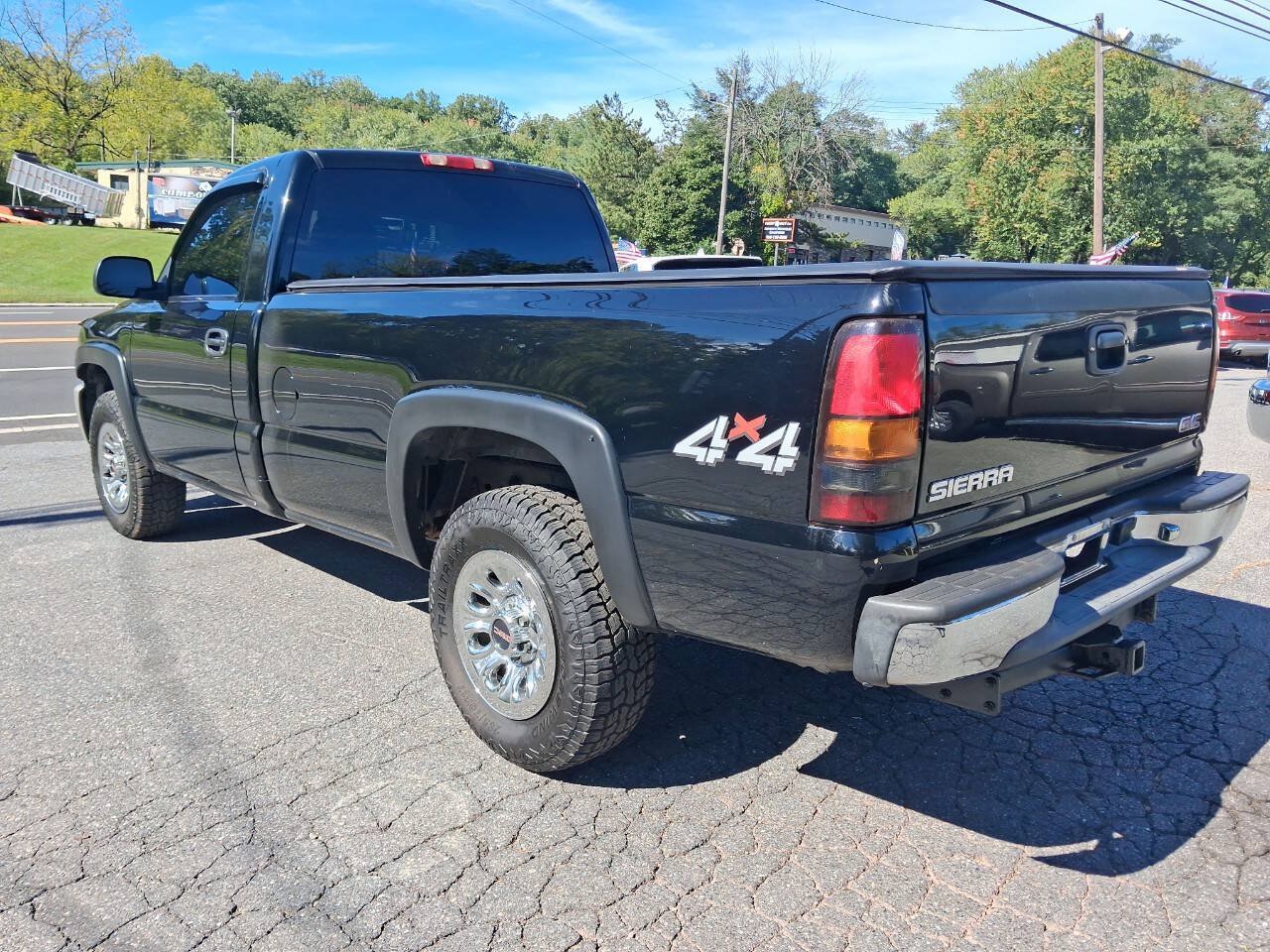 Used 2007 GMC Sierra 1500 W/T AWD/4WD image 13