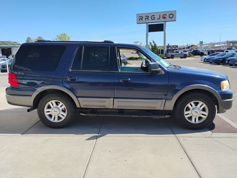 Used 2004 Ford Expedition XLT image 4