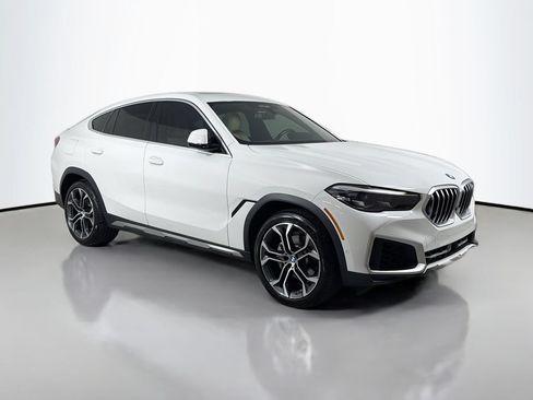Used 2022 BMW X6 xDrive40i AWD/4WD image 3