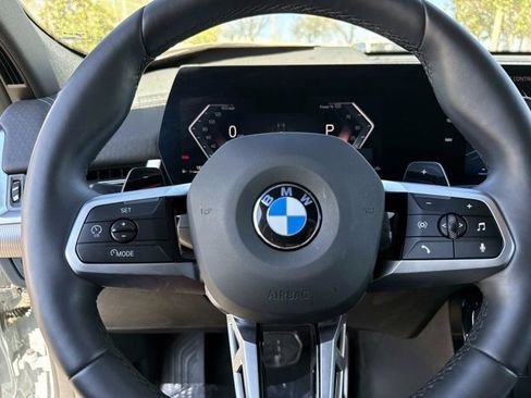 Used 2025 BMW X2 xDrive28i w/ Technology Package image 32