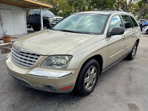 Used 2006 Chrysler Pacifica Touring AWD/4WD image 10
