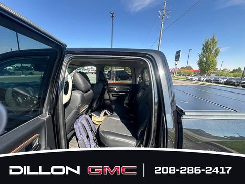 Used 2017 RAM 1500 Laramie AWD/4WD image 16