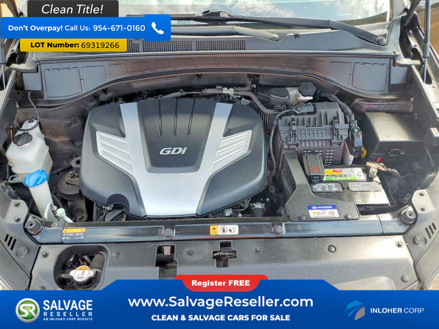 Used 2017 Hyundai Santa Fe SE FWD image 16