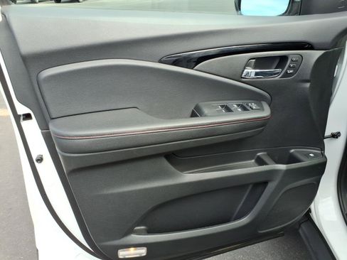 Used 2023 Honda Ridgeline Black Edition image 10