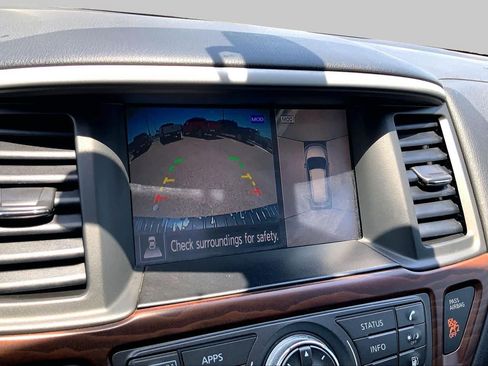 Used 2019 Nissan Pathfinder Platinum w/ Cargo Package FWD image 26