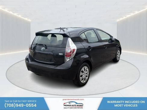 Used 2014 Toyota Prius C One FWD image 4