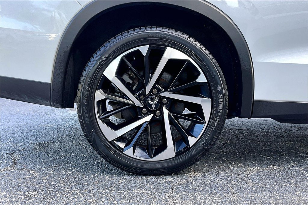 Used 2022 Mitsubishi Outlander SE FWD image 34