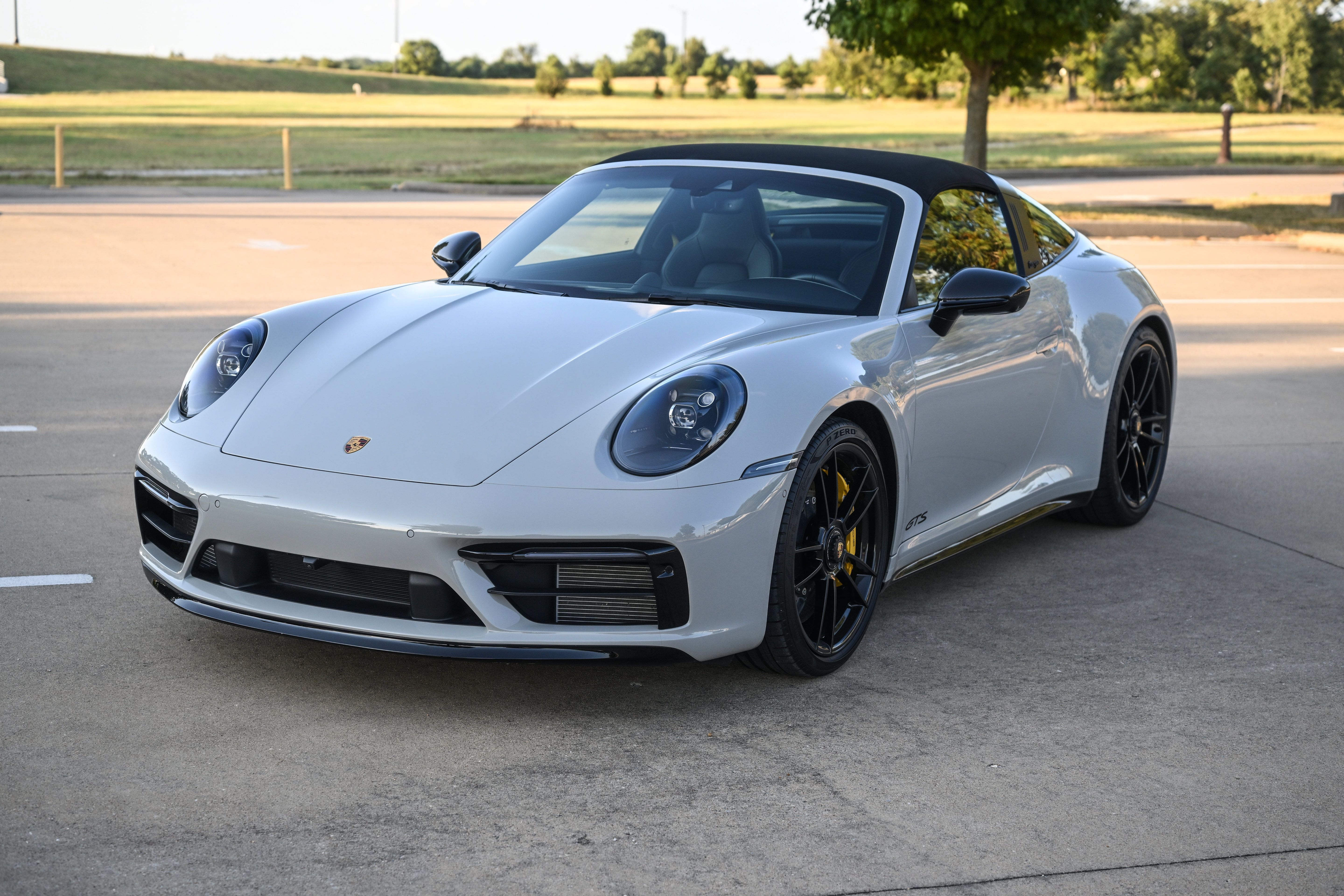 Used 2022 Porsche 911 AWD/4WD image 10