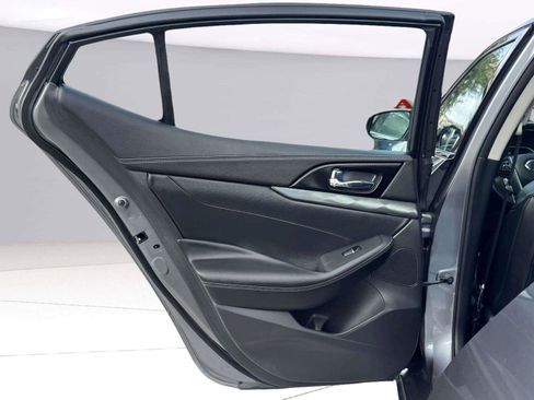 Used 2020 Nissan Maxima 3.5 SL w/ Floor Mat Group FWD image 36