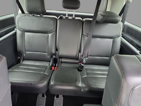 Used 2025 Ford Expedition Max Active AWD/4WD image 31