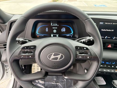 New 2026 Hyundai Elantra SEL Sport FWD image 20