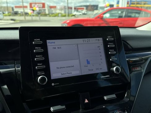 Used 2023 Toyota Camry LE image 18